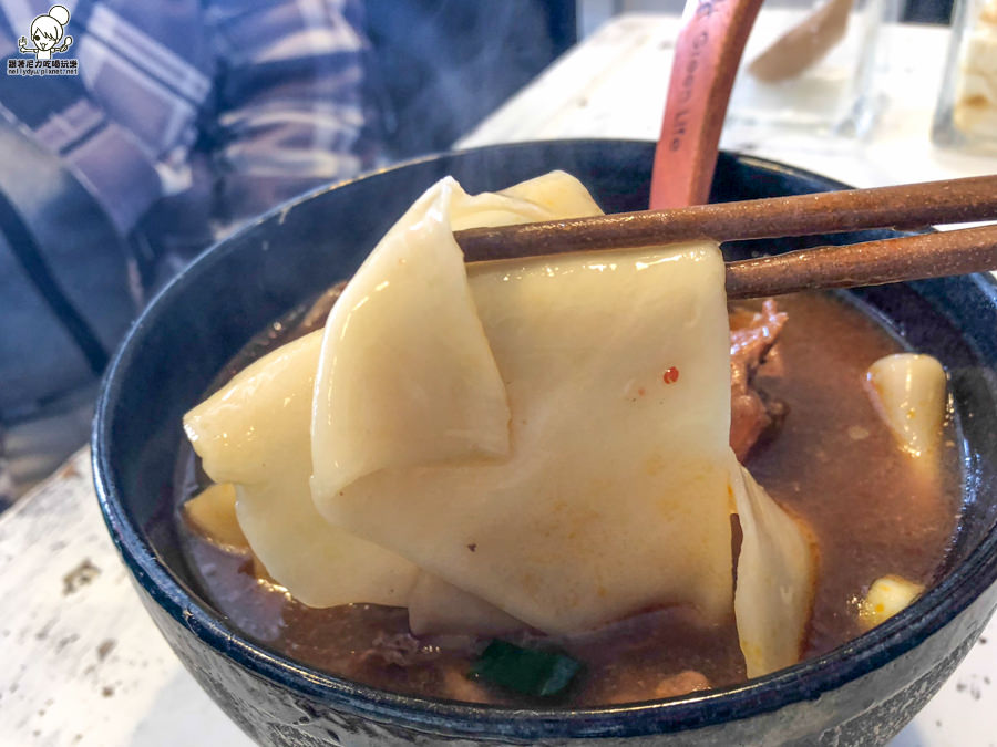 牛肉麵、冰花手工餃子 麵家二眷 豆花吃到飽 