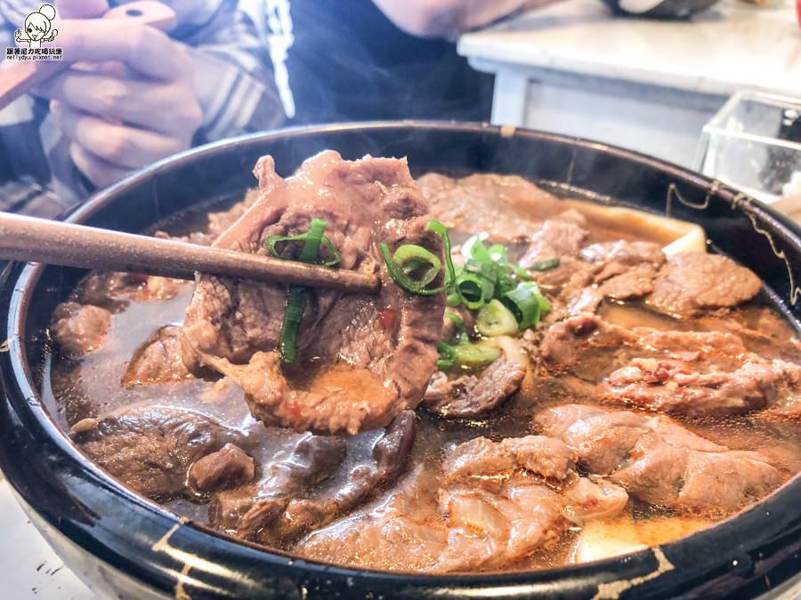 牛肉麵、冰花手工餃子 麵家二眷 豆花吃到飽 