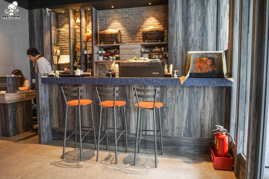 市區按摩 腳底按摩 指壓 油壓 休閒 高雄按摩 平價按摩