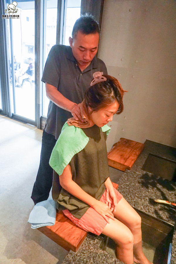 市區按摩 腳底按摩 指壓 油壓 休閒 高雄按摩 平價按摩