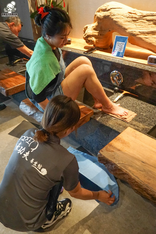 市區按摩 腳底按摩 指壓 油壓 休閒 高雄按摩 平價按摩