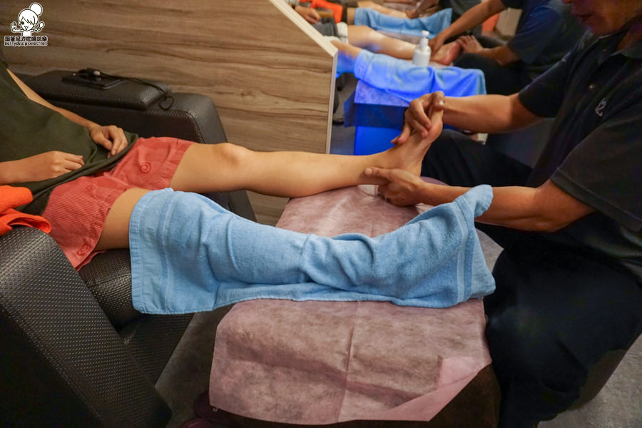 市區按摩 腳底按摩 指壓 油壓 休閒 高雄按摩 平價按摩