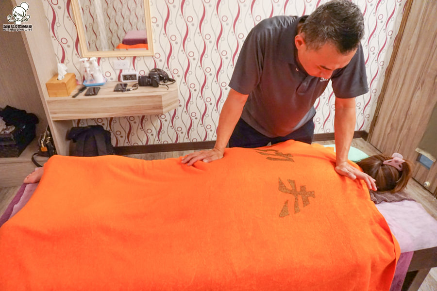 市區按摩 腳底按摩 指壓 油壓 休閒 高雄按摩 平價按摩