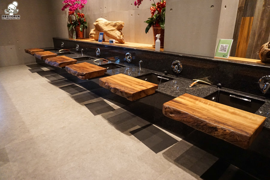 市區按摩 腳底按摩 指壓 油壓 休閒 高雄按摩 平價按摩