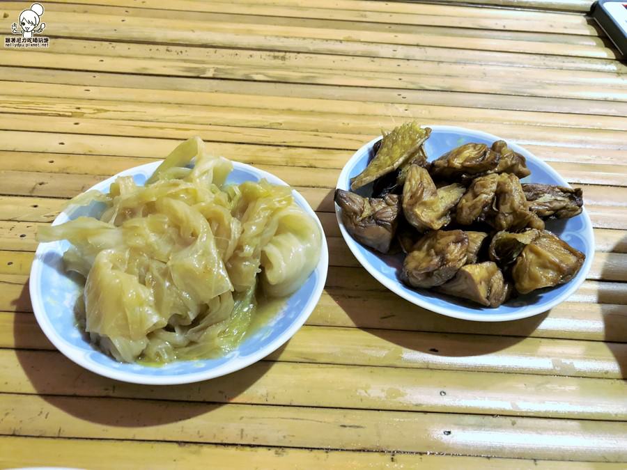 高雄肉燥飯 小吃 美食小吃 高雄必吃 人氣 懷舊肉燥飯