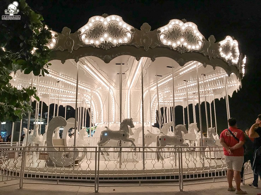  旋轉木馬 高雄景點 高雄旅遊 海港旋轉木馬