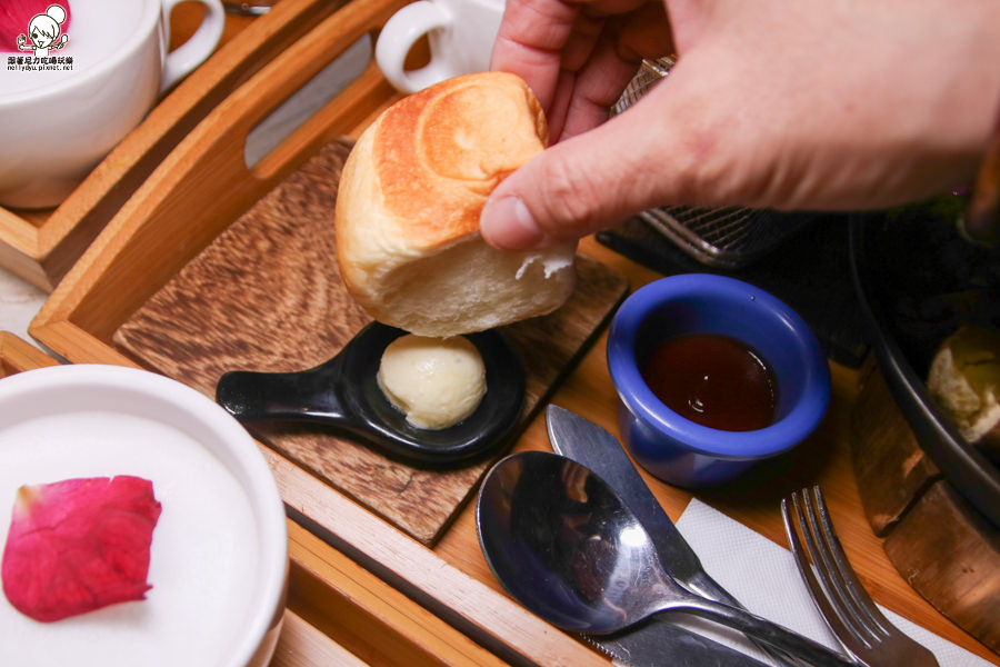 多一點咖啡 早午餐 高雄早午餐 豐盛 鐵板 吐司