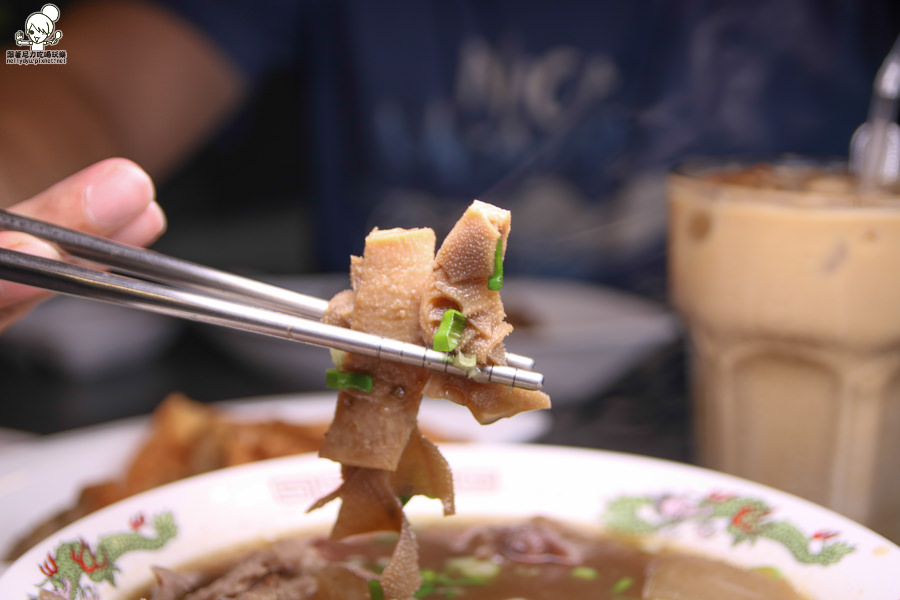 家鄉牛什 牛肉麵 咖哩 巨蛋 高雄美食