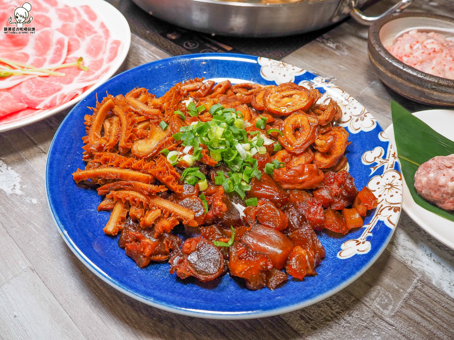 麻奶鍋 蛤蠣鍋 火鍋 春囍 人氣 鍋物 高雄必吃 高雄美食