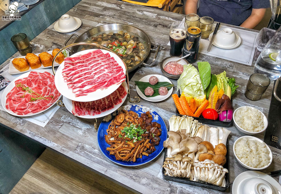 麻奶鍋 蛤蠣鍋 火鍋 春囍 人氣 鍋物 高雄必吃 高雄美食