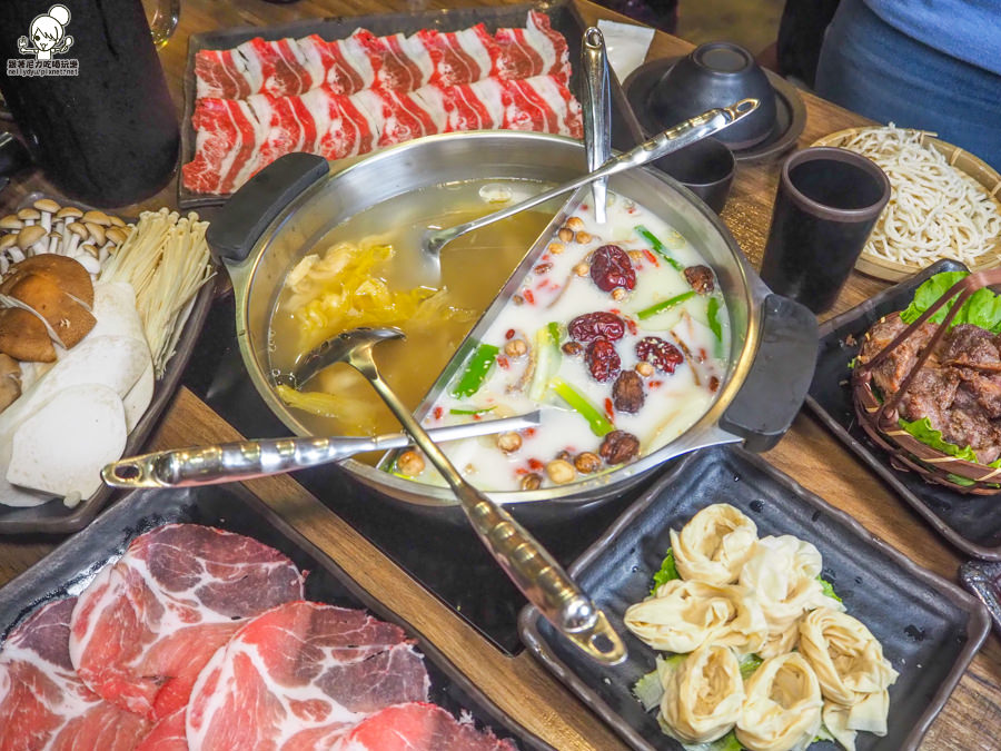 文山特區 麻辣火鍋 鴛鴦鍋 聚餐 美食 高雄火鍋 富鼎軒