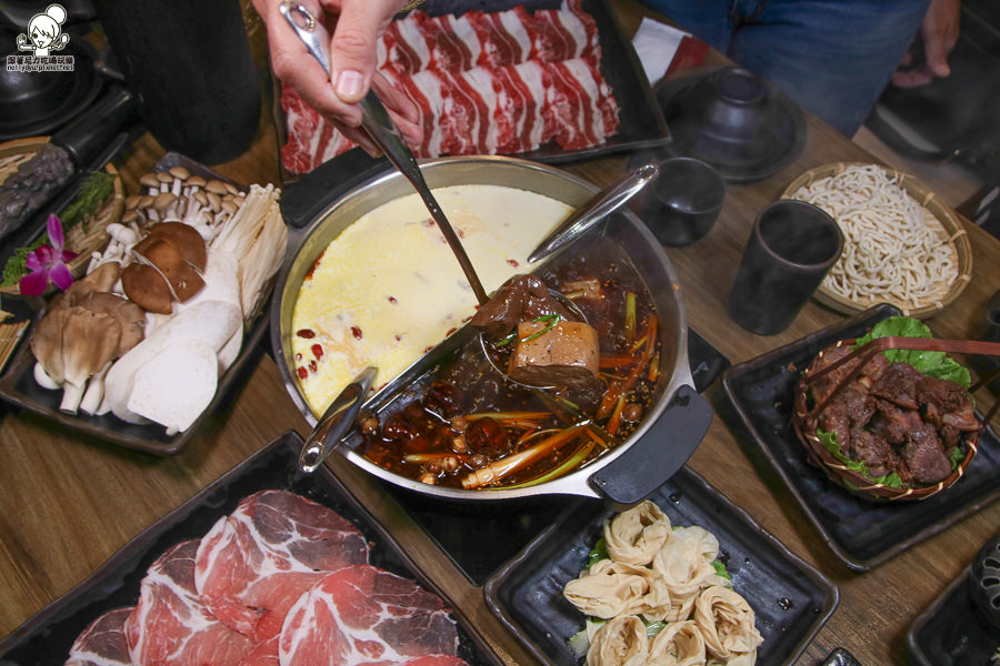 文山特區 麻辣火鍋 鴛鴦鍋 聚餐 美食 高雄火鍋 富鼎軒