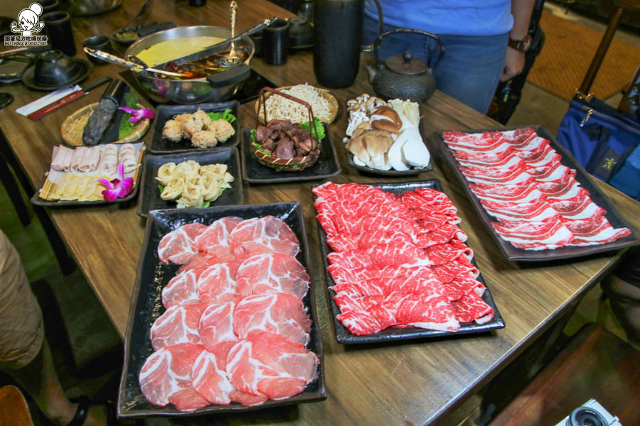 文山特區 麻辣火鍋 鴛鴦鍋 聚餐 美食 高雄火鍋 富鼎軒