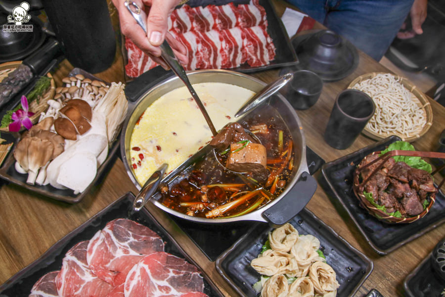 文山特區 麻辣火鍋 鴛鴦鍋 聚餐 美食 高雄火鍋 富鼎軒
