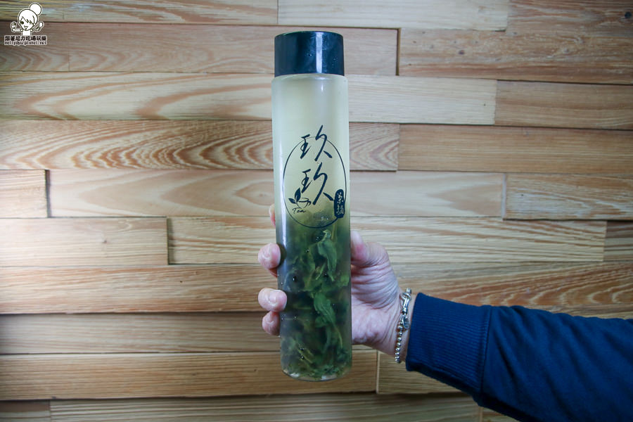 鹽埕美食 奶茶 白木耳 必吃 必喝 推薦