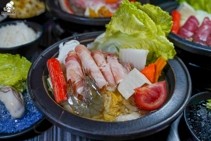 火鍋 鍋物 百元火鍋 個人鍋 宵夜 高雄美食 高雄鍋物 聚餐 文化中心