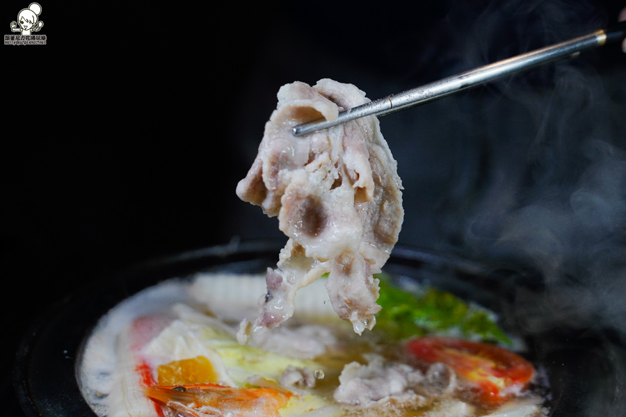 火鍋 鍋物 百元火鍋 個人鍋 宵夜 高雄美食 高雄鍋物 聚餐 文化中心