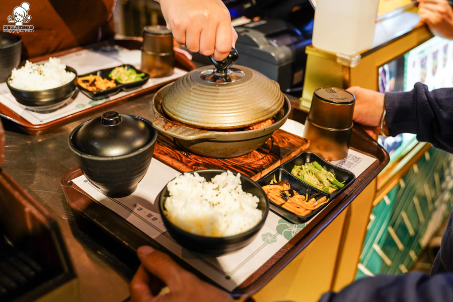 品三杯 熱炒 三杯 高雄美食 小吃 台灣美食 美食街 漢神