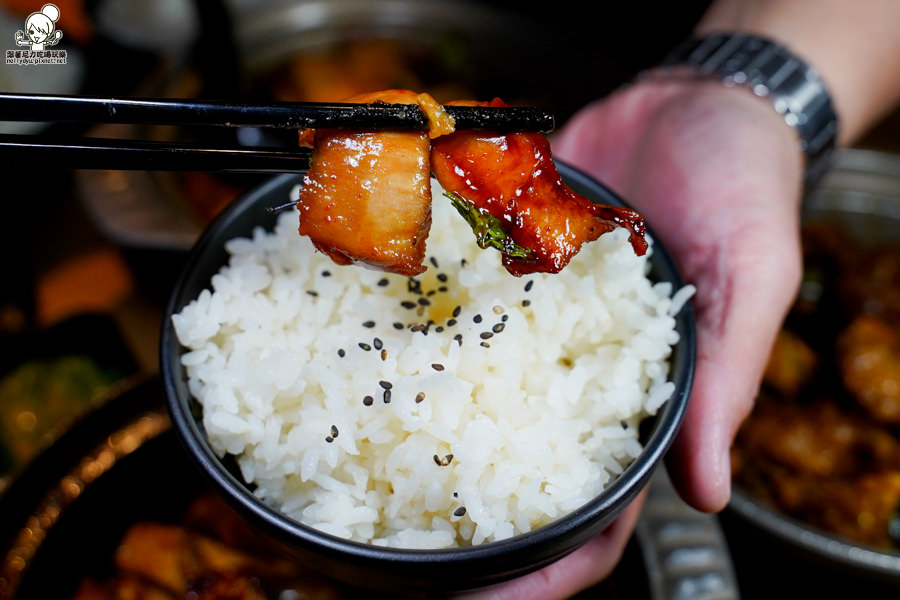 品三杯 熱炒 三杯 高雄美食 小吃 台灣美食 美食街 漢神