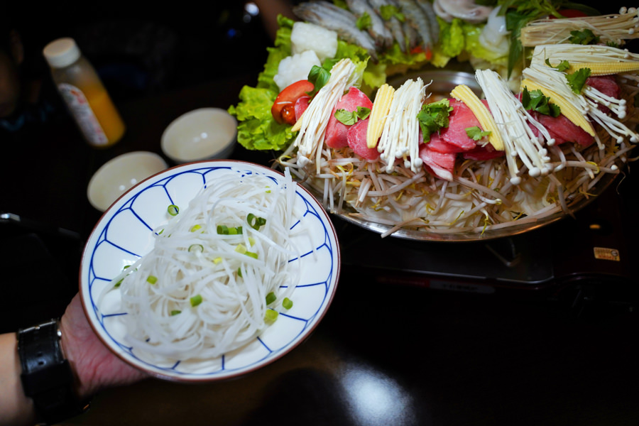 越好吃越南料理 台中美食 大里 必吃 親子旅遊 越式 推推鍋 火鍋