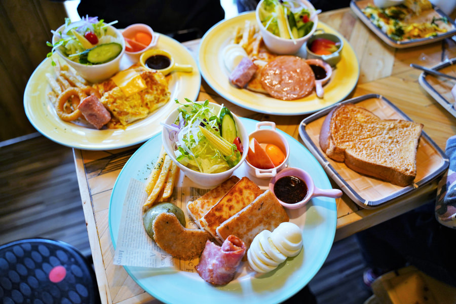 高雄早午餐 巷弄美食 蘿蔔糕 阿嬤 高雄美食