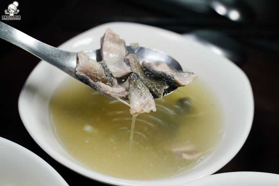 高雄美食 鳳山美食 衛武營 老爺美食館 純手工 香茅 獨家 特色 全台獨創