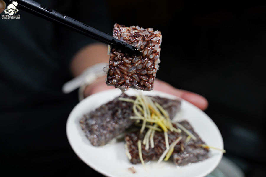 高雄美食 鳳山美食 衛武營 老爺美食館 純手工 香茅 獨家 特色 全台獨創