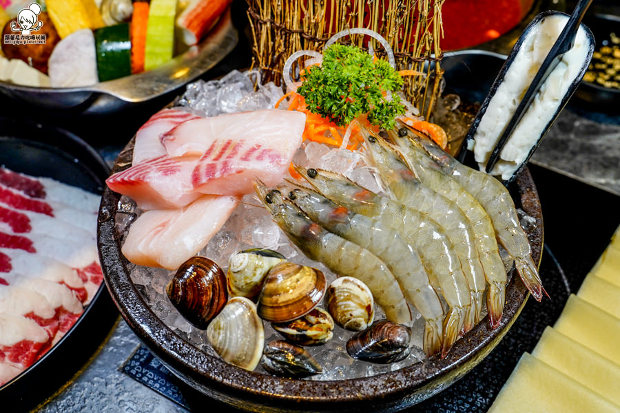 百貨美食 鍋物 火鍋 聚餐 家庭聚會 約會 肉肉盤 海鮮