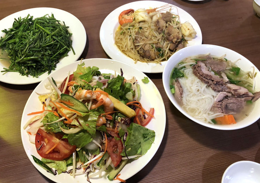 墾丁必吃　恆春美食　越南料理　屏東　墾丁　好吃　月亮蝦餅