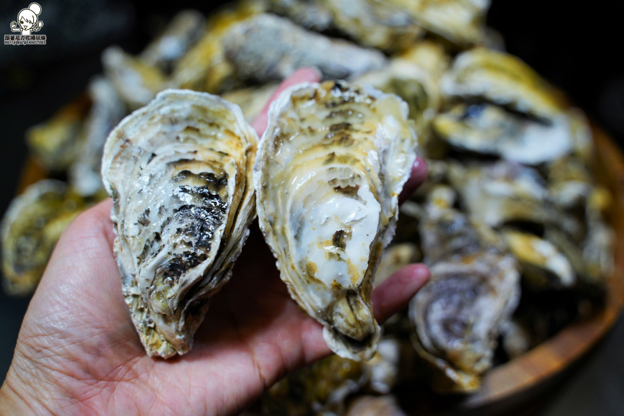 高雄聚餐 燒烤 燒烤殿 生蠔 青蚵 生魚片 燒烤 美食 高雄美食