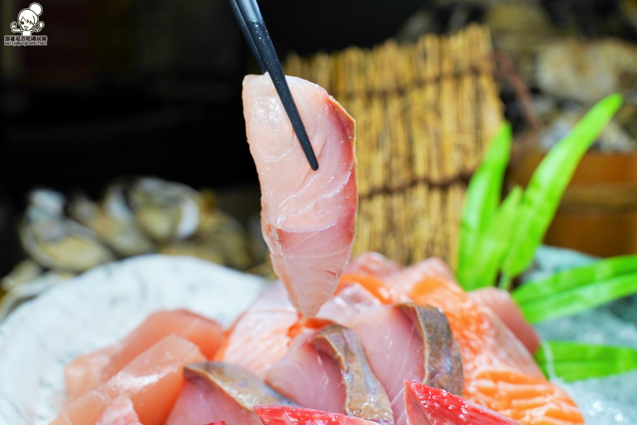 高雄聚餐 燒烤 燒烤殿 生蠔 青蚵 生魚片 燒烤 美食 高雄美食