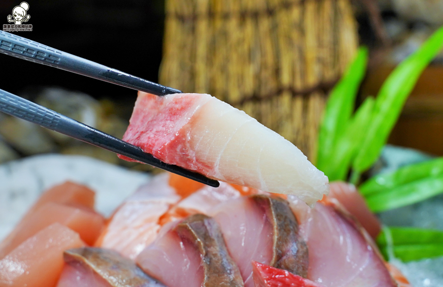 高雄聚餐 燒烤 燒烤殿 生蠔 青蚵 生魚片 燒烤 美食 高雄美食