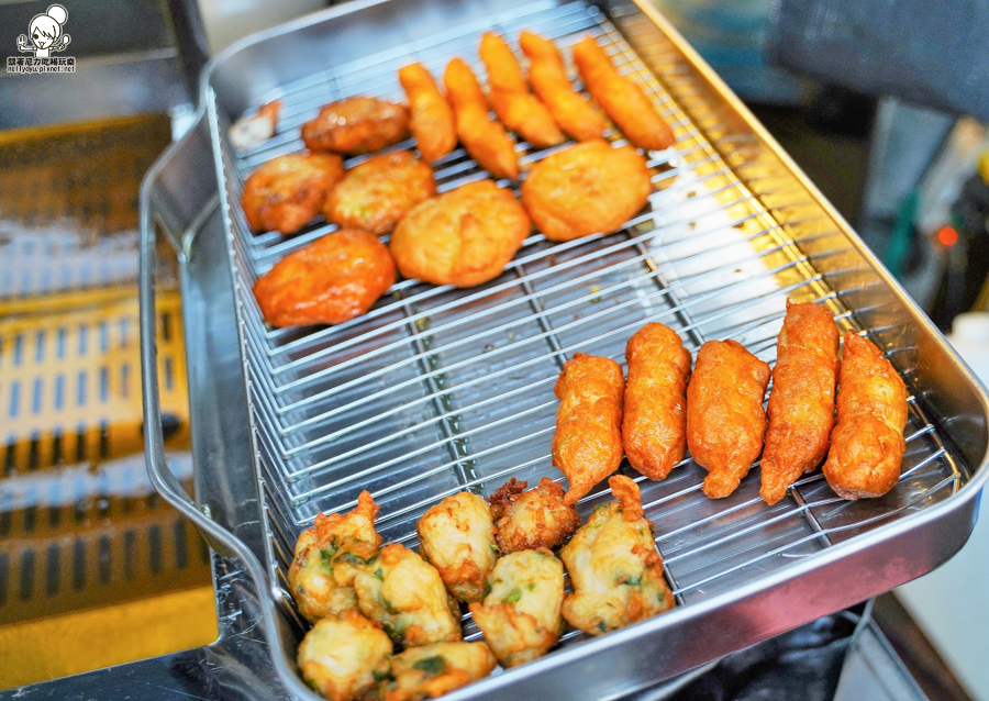 黑輪 古早味 老字號 順順小攤車 魚漿 排隊美食 高雄 瑞豐夜市