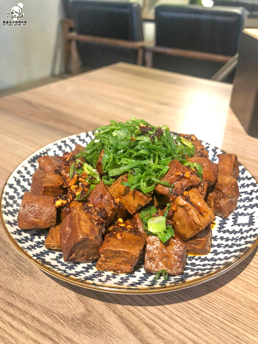 高雄美食 麵食 雙醬麵 巷弄美食 魯味 好吃滷味 必吃 魯蛇滷味