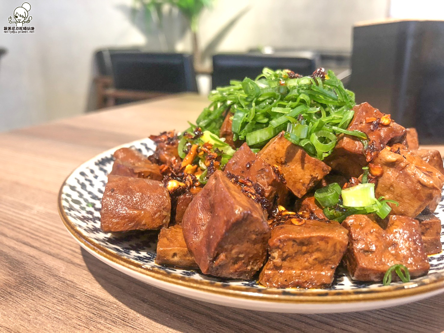 高雄美食 麵食 雙醬麵 巷弄美食 魯味 好吃滷味 必吃 魯蛇滷味