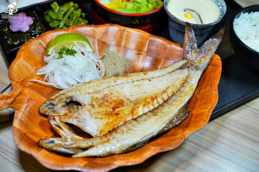 學區美食 日本料理 生魚片 丼飯 定食 聚餐 燒烤 烏龍麵