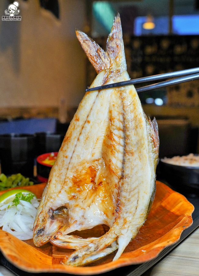 學區美食 日本料理 生魚片 丼飯 定食 聚餐 燒烤 烏龍麵