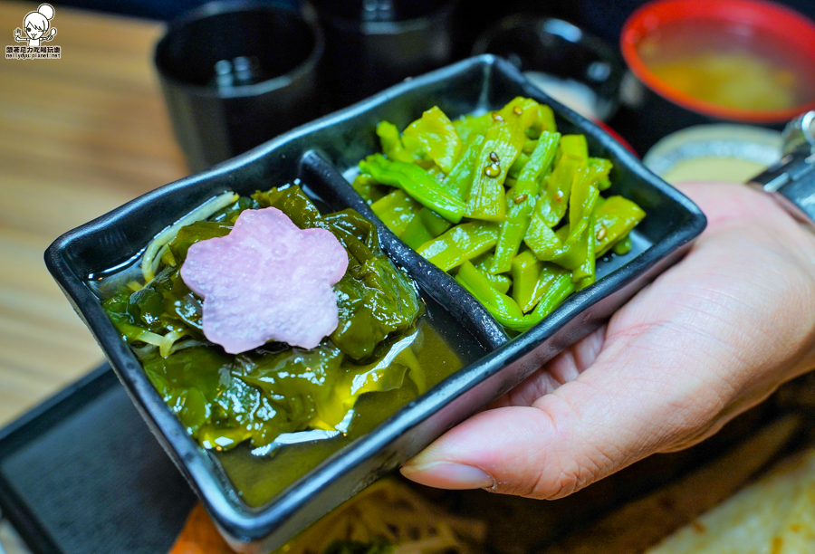 學區美食 日本料理 生魚片 丼飯 定食 聚餐 燒烤 烏龍麵