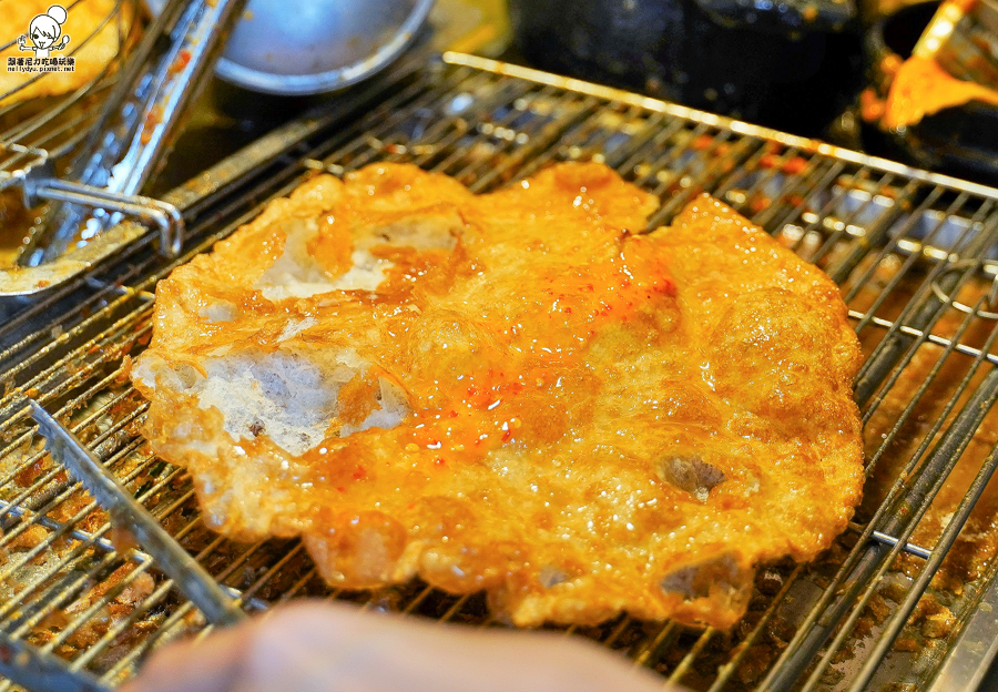 老爺車炮蛋蔥油餅 左營美食 銅板美食 小吃 必吃 高雄美食 蔥油餅 人氣 排隊 下午茶