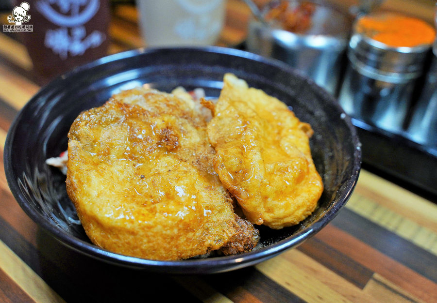 老爺車炮蛋蔥油餅 左營美食 銅板美食 小吃 必吃 高雄美食 蔥油餅 人氣 排隊 下午茶