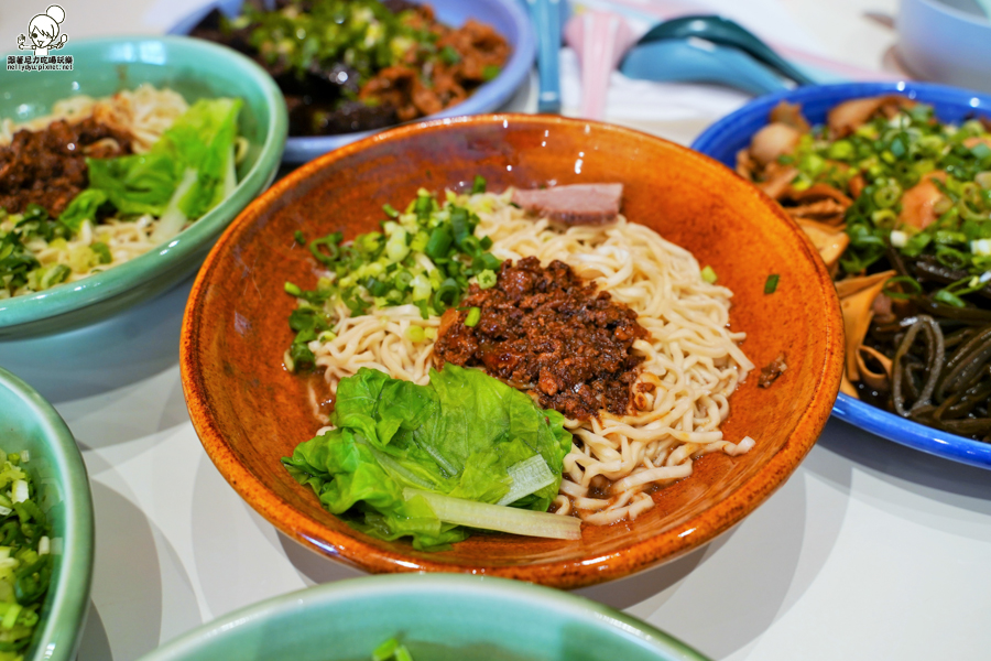 屏東網美店 麵店 美菊 麵食 必吃 人氣 排隊