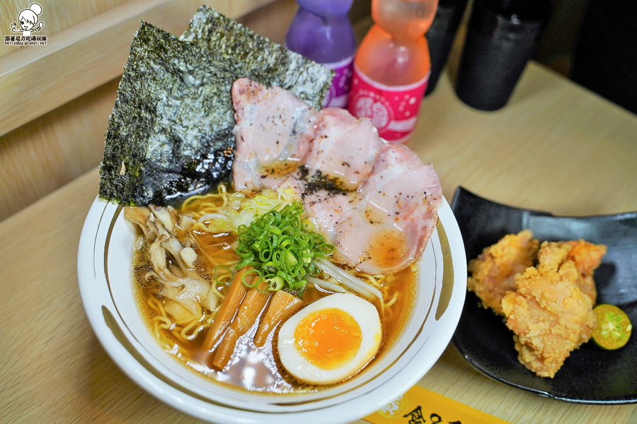 拉麵 家樂福 美食 高雄 日式拉麵 丼飯 親子 聚會 叉燒