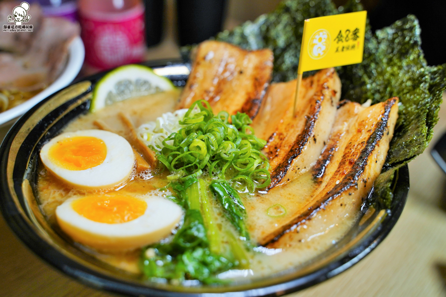 拉麵 家樂福 美食 高雄 日式拉麵 丼飯 親子 聚會 叉燒