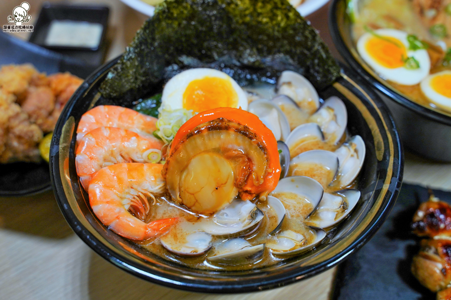 拉麵 家樂福 美食 高雄 日式拉麵 丼飯 親子 聚會 叉燒