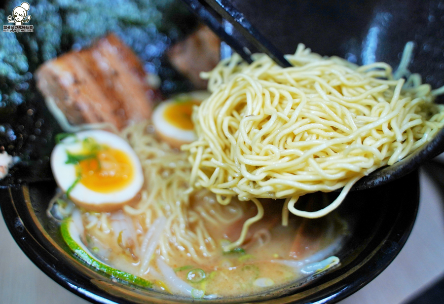 拉麵 家樂福 美食 高雄 日式拉麵 丼飯 親子 聚會 叉燒