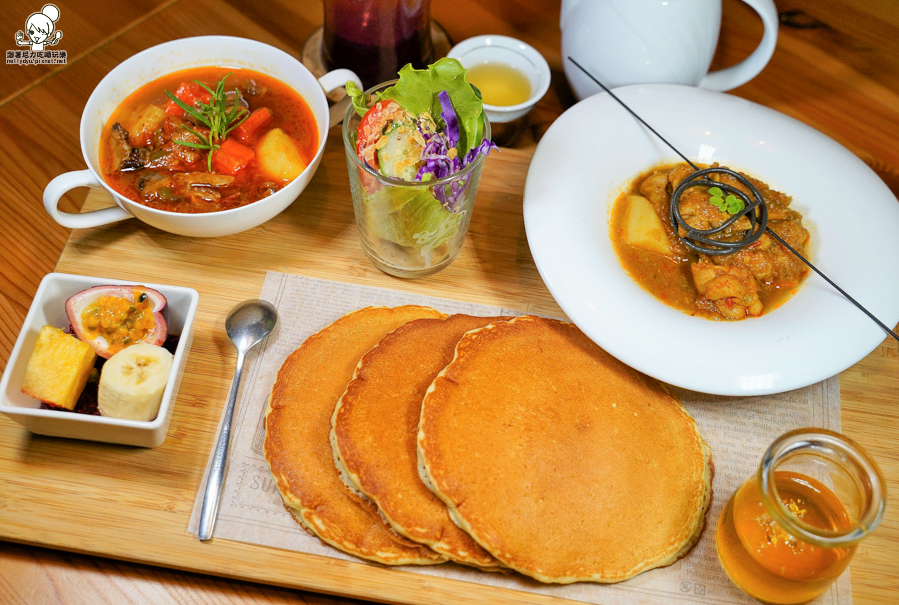  烏拉森林歐風 咖哩 異國料理 高雄美食 聚餐 約會 推薦 必吃