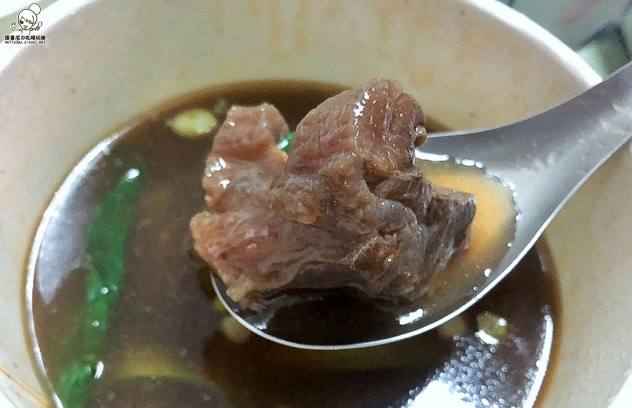 鹽埕美食 老字號 必吃 鏞記水餃 水餃 牛肉 