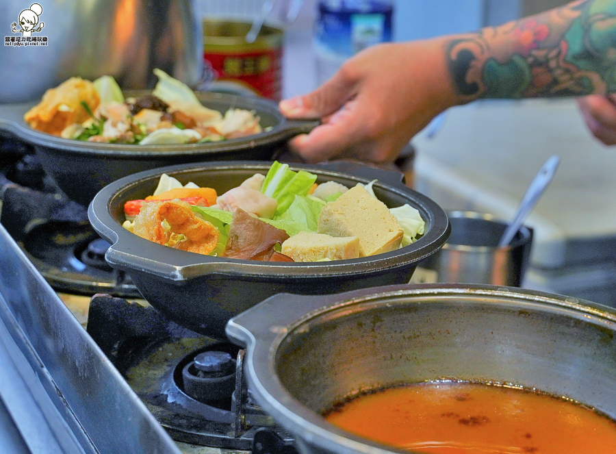 麻麻桑 火鍋 鍋物 百元 海鮮 聚餐 捷運美食 高雄火鍋