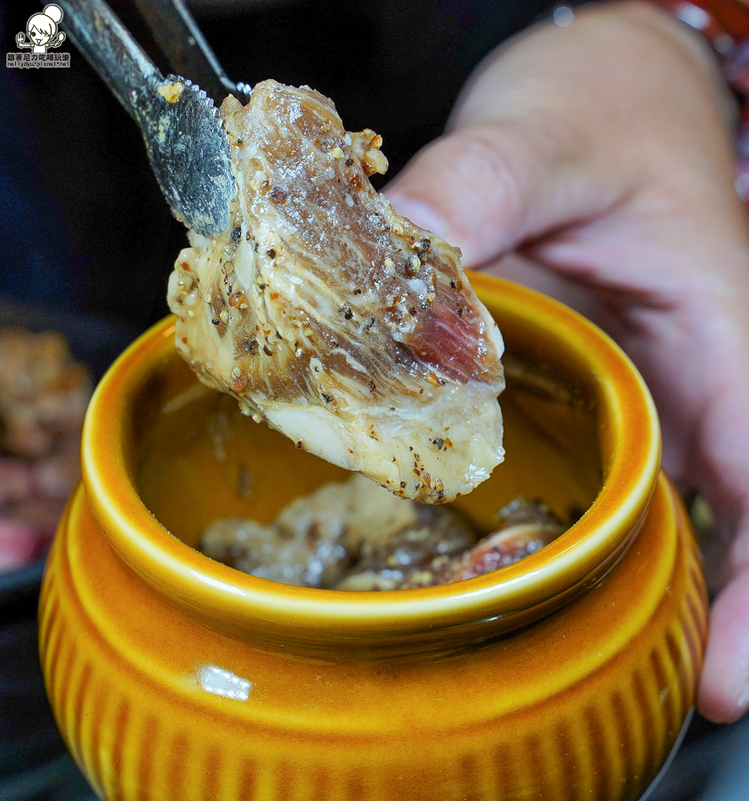 燒肉吃到飽 吃到飽 高雄 聚餐 約會 燒肉 燒烤 小酌 啤酒 好吃 肉品