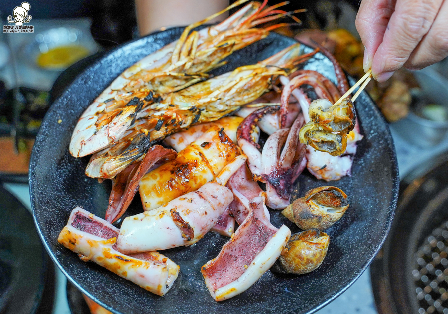 燒肉吃到飽 吃到飽 高雄 聚餐 約會 燒肉 燒烤 小酌 啤酒 好吃 肉品